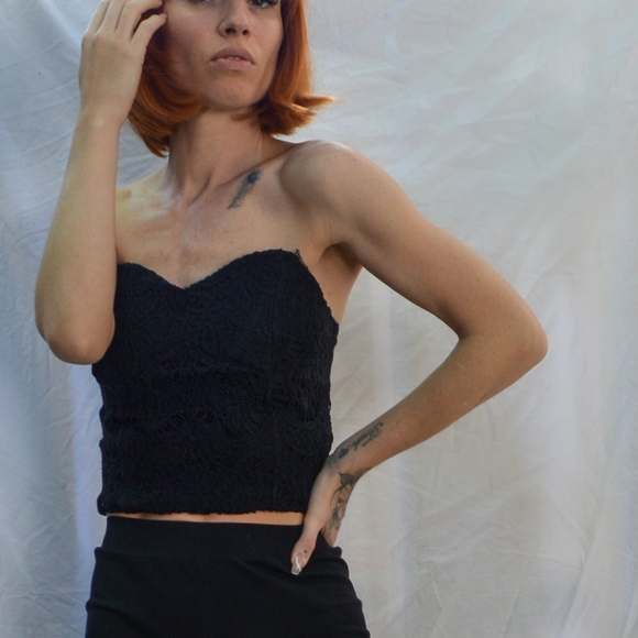 Corset noir - Picture 4 of 5